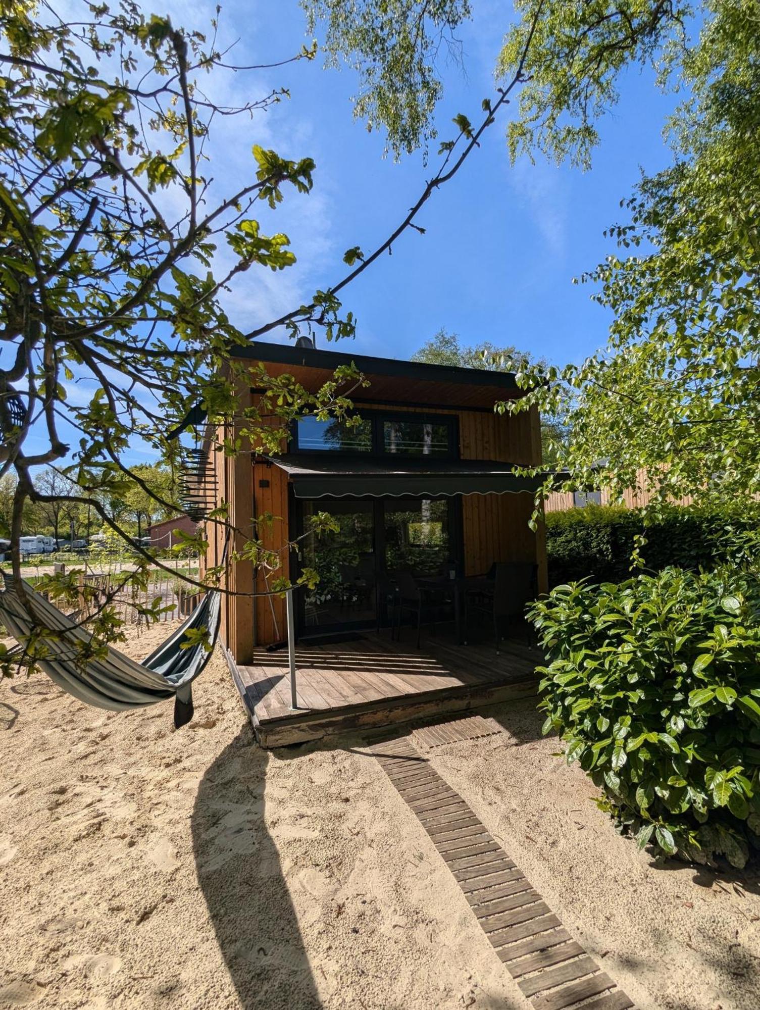 Tinyhouse Daniel Villa Папенбург Екстериор снимка